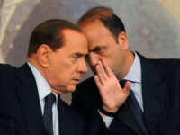 Crisi di governo, tutti contro Berlusconi