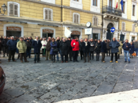 Indignati, in ‘pochi’ scendono in piazza