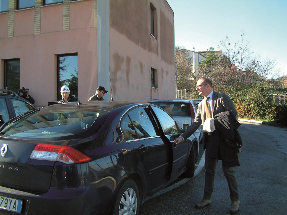 Nuovo blitz della Mobile nella sede della Giunta