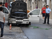 Riccia, auto a gas prende fuoco