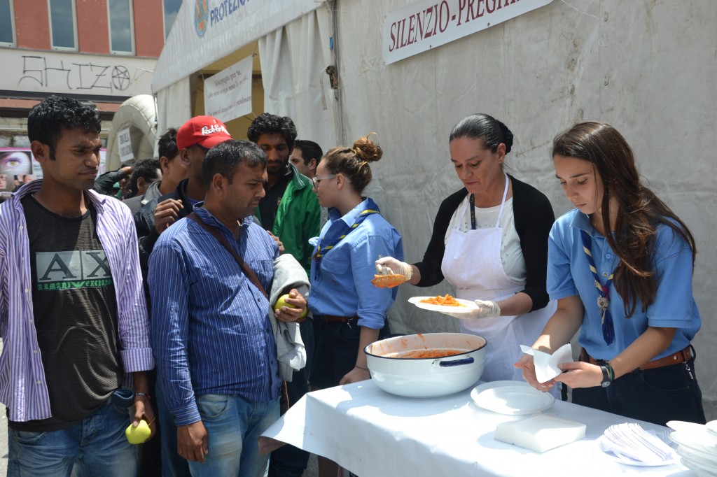 Fede e solidarietà alla tenta dell’Adorazione eucaristica