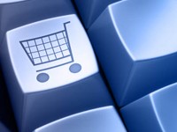 Utilizzo indebito di carta di credito e truffa, due denunce