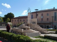 Isernia, donna 50enne si denuda in pubblico