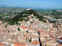 Colta da infarto, muore mentre fa la fila per un prelievo al poliambulatorio