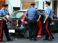 Droga shop in una sala giochi, 38enne arrestato dai Carabinieri
