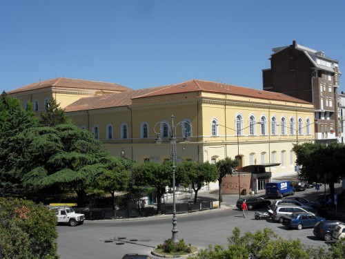 Convitto Mario Pagano, Medie e Liceo tornano in classe lunedì