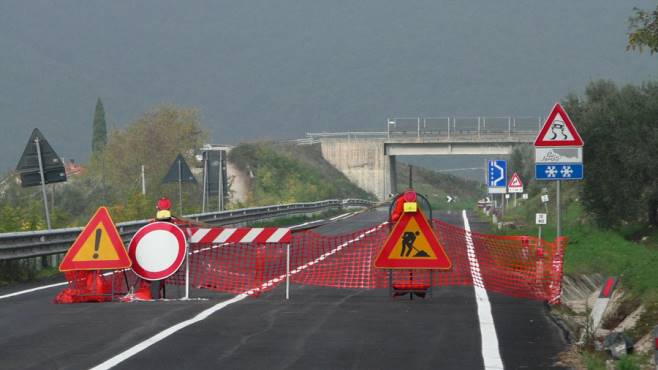 Strada chiusa, i sindaci bloccano la circolazione da Benevento al Molise