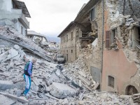 Amatrice, 24 agosto 2016
(ANSA/ MASSIMO PERCOSSI)