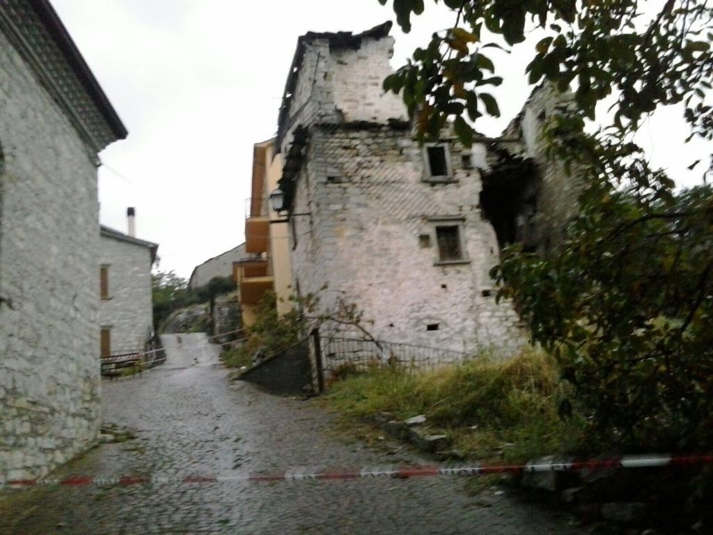 Agnone, crolla una palazzina nella frazione di Villacanale