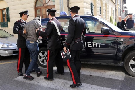 Rapina e tentata estorsione, due pregiudicati arrestati dai carabinieri a Isernia