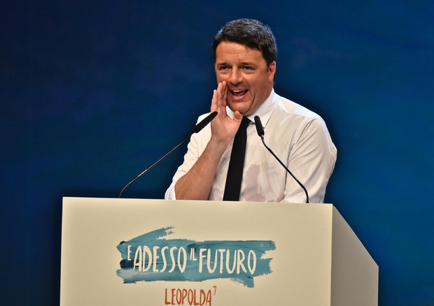 Renzi attacca i consiglieri regionali: “Votano no perché guadagnerebbero quanto il sindaco di Campobasso”