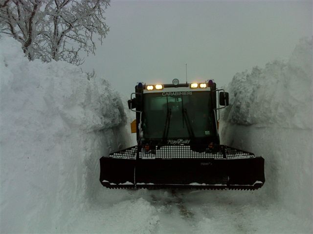 Venti persone bloccate tra la neve a Monte Capraro soccorse dai carabinieri