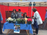 Azalea alle mamme, fondi alla ricerca sul cancro: Airc in piazza