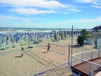 Termoli, si masturba sulla spiaggia: turiste scioccate