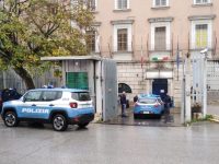 Campobasso, picchia e deruba il titolare di un bar: arrestato 32enne ospite di un Cas