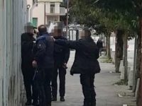 Campobasso, fermato dopo la fuga a pochi metri dal carcere: agente perde il controllo ed estrae la pistola