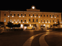 Campobasso, sindaco stacanovista resta chiuso in Comune: liberato in tarda serata