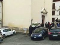 A Campobasso il rombo delle auto nell’ultimo viaggio di Martina, «ora sarai l’angelo che veglia su di noi»