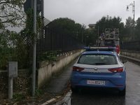 Isernia, donna tenta di lanciarsi nel vuoto: attimi di panico sul ponte Cardarelli