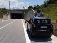 Isernia, alla guida contromano in galleria: anziano fermato dai Carabinieri