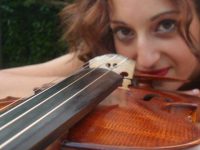 Roberta Pranzitelli e il suo violino, una passione che ‘pizzica’ le corde del cuore