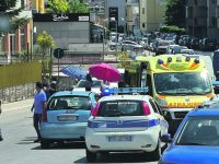 Campobasso, travolto da un’auto mentre attraversa la strada in via Tiberio: grave un 87enne