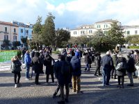 Sit-in e protesta silenziosa in memoria delle vittime, «noi aspettiamo risposte»