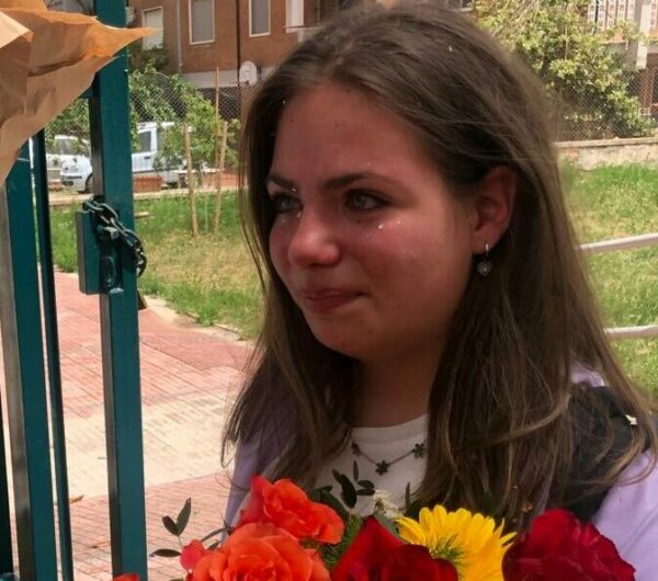 Diploma con lode per Giorgia, «ci hai reso fieri di te»