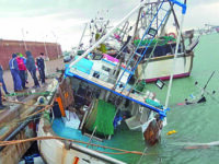 Mare in burrasca, due i pescherecci finiti sott’acqua: scatta l’emergenza