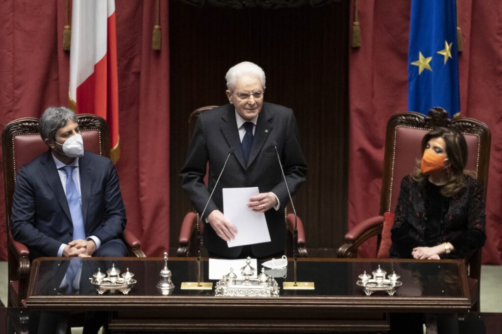 Dignità e patto rinnovato coi cittadini, la via di Mattarella