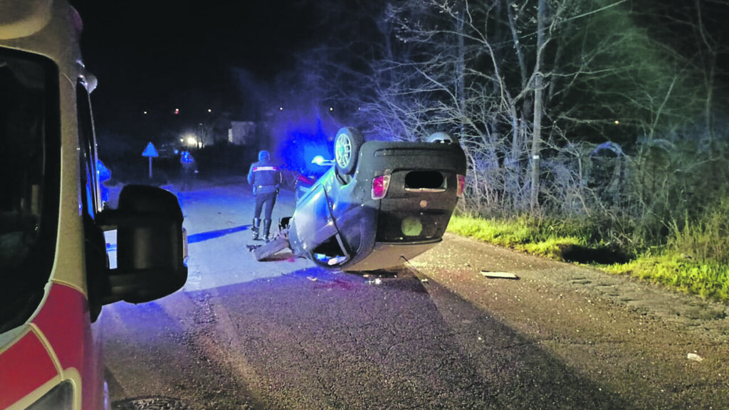 Auto esce fuori strada e cappotta, 51enne di Venafro perde la vita