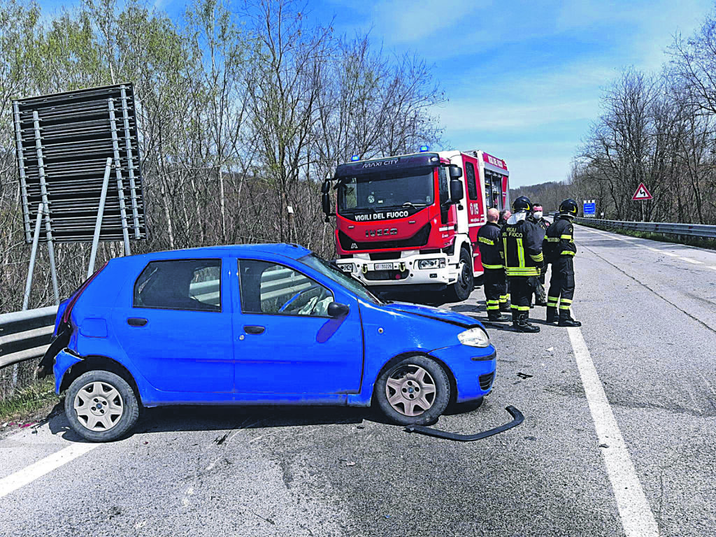 Frontale sulla Bifernina, perde la vita un 68enne