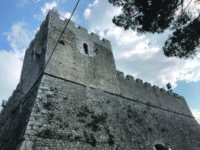 Il Castello Monforte si rifà il look, affidati i lavori: 782mila euro per il restauro