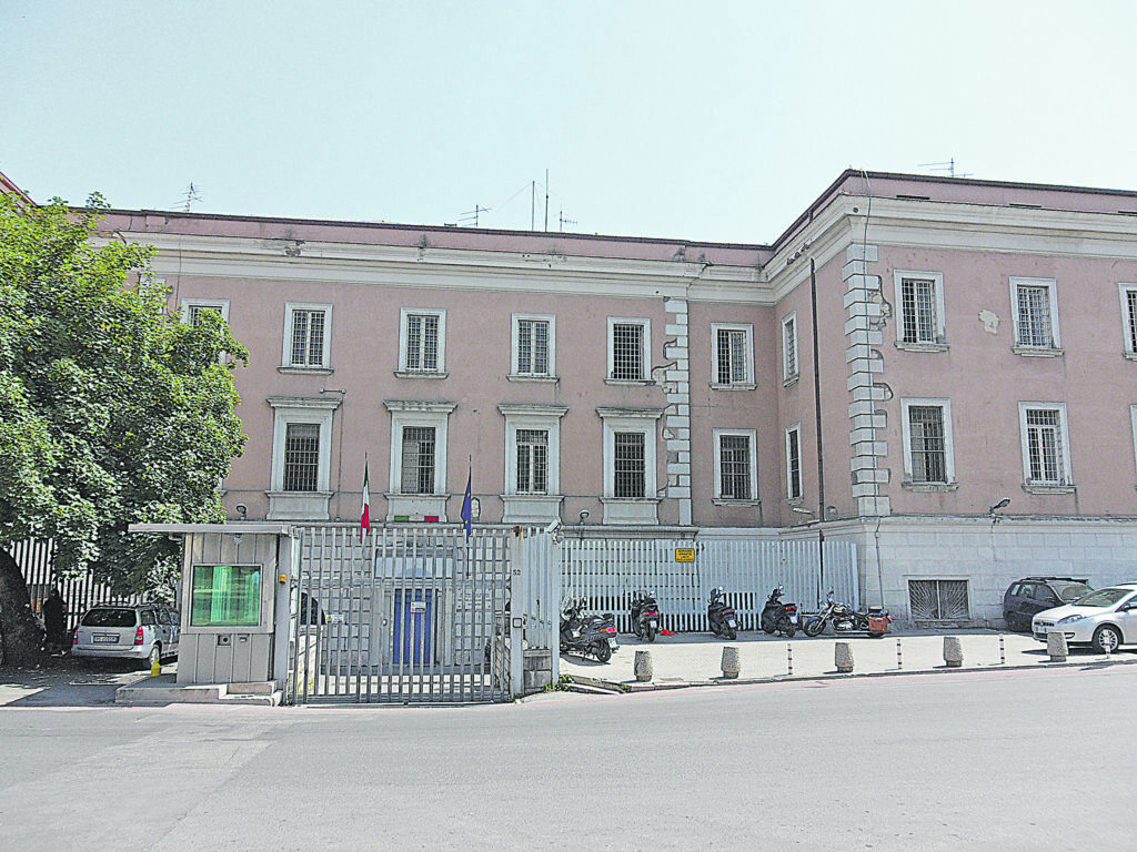 Campobasso. Detenuto aggredisce medico del carcere durante una visita