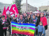 Tutti in piazza per invocare la pace, ma divisi su come fermare la guerra