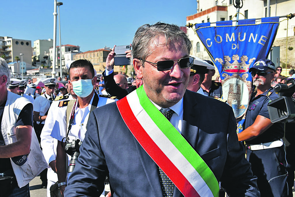 Ultimi ‘fuochi’ nel centrodestra, Roma pronta a chiudere su Roberti ma Iorio non molla