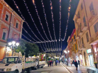 Campobasso. Una cascata di luci per vestire a festa la città