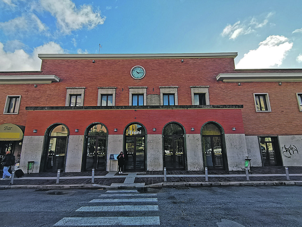 Campobasso senza treno da dieci anni, il pasticciaccio approda in Parlamento