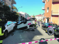 Campobasso. Perde il controllo dell’auto e si cappotta in via Principe di Piemonte, grave un 72enne