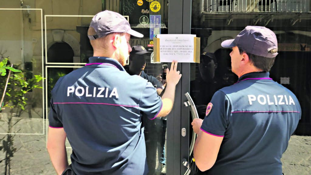 Campobasso. Risse e aggressioni nel cuore della notte, chiuso bar della movida