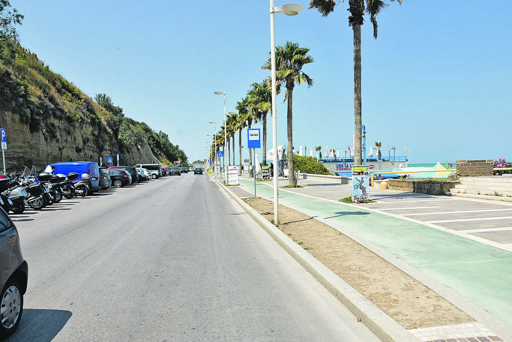 Termoli. Rubano bici elettrica sul lungomare, due arresti