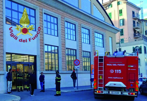 Campobasso. Paura all’Md, rapinatori seminano il panico con lo spray urticante