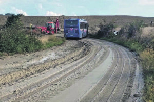 Bomba d’acqua porta fango sulle provinciali