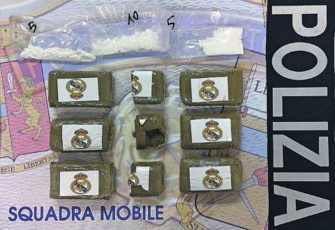 Campobasso. Hashish con il logo del Real Madrid pronto per lo spaccio, pusher finisce in manette