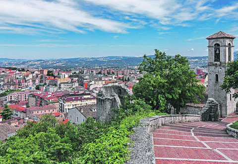 Campobasso. Dopo anni di decrescita aumentano i residenti, ma la città è sempre più ‘vecchia’