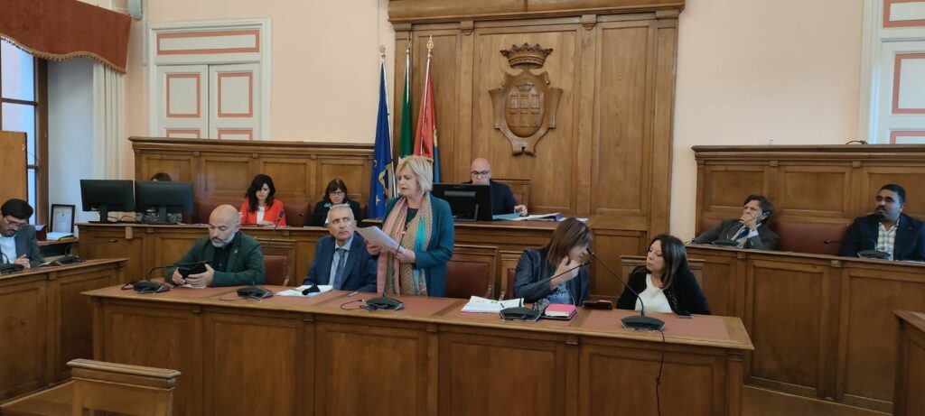 Campobasso. Scuola ponte inserita nel Dup 2025-2027, cortocircuito in Aula