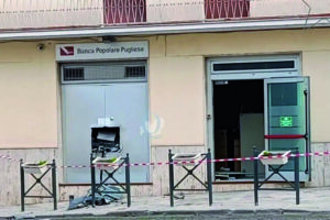 Esplode il bancomat, Sant’Elia sotto shock