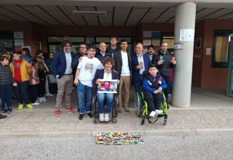 Campobasso. «La vera inclusione è fatta dalle persone», inaugurata alla Jovine la rampa Lego