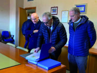 Isernia con l’Abruzzo, consegnate le firme per il referendum