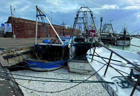 Termoli. Mareggiate “da paura”, evacuate due famiglie